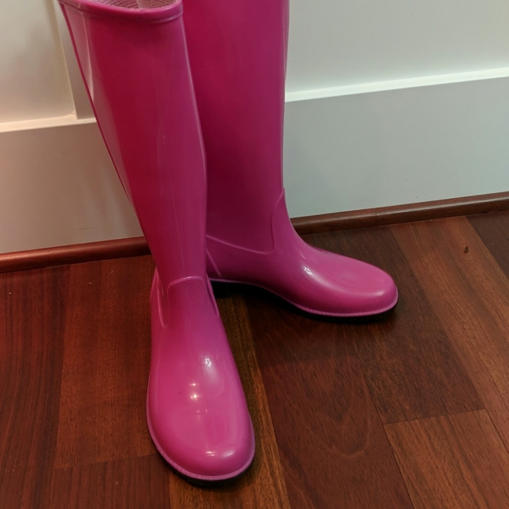 Pink rain boots worn once